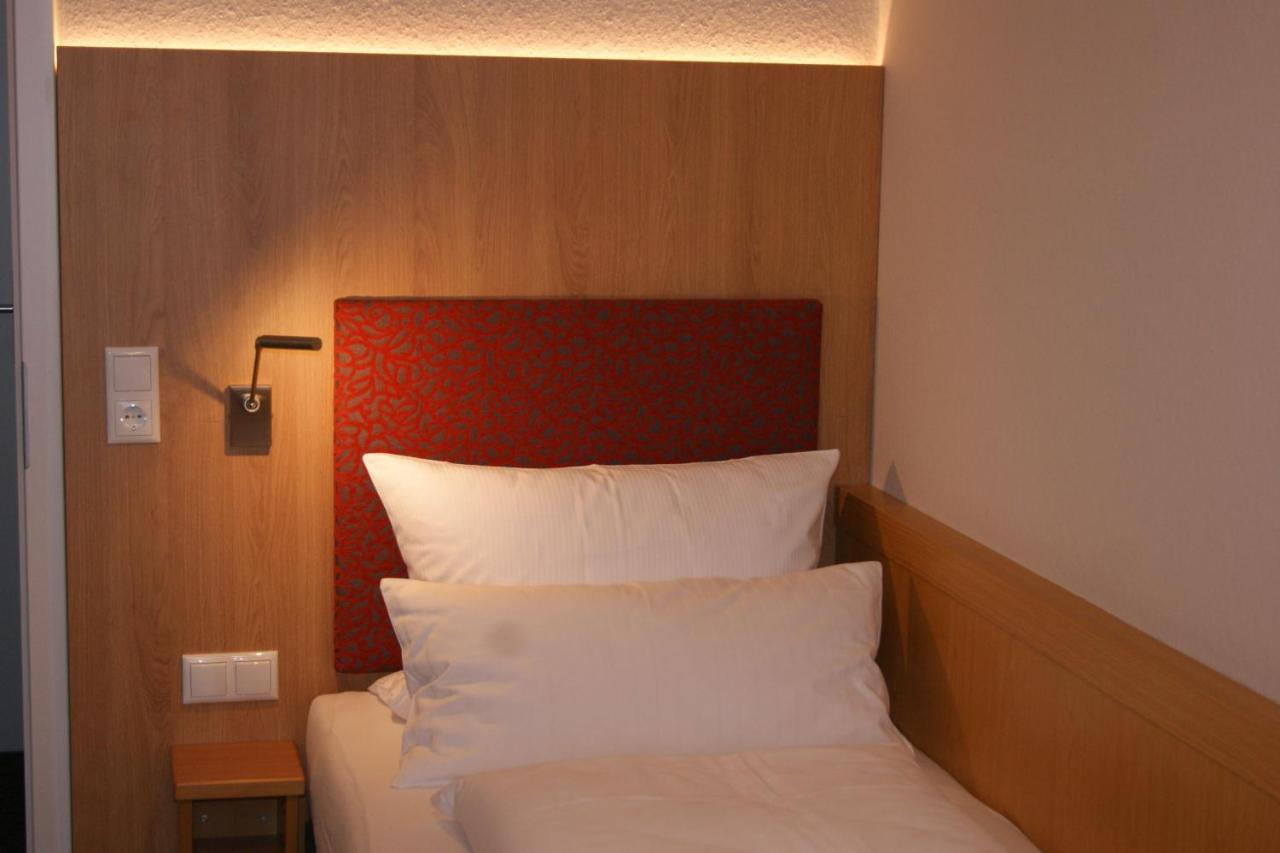 Land-gut-Hotel Allerhof Frankenfeld Eksteriør billede